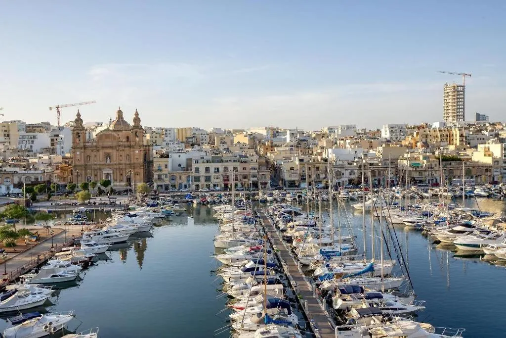 Apartment Modern 3Br Home With Stunning Marina View In Pieta By 360 Estates Malta